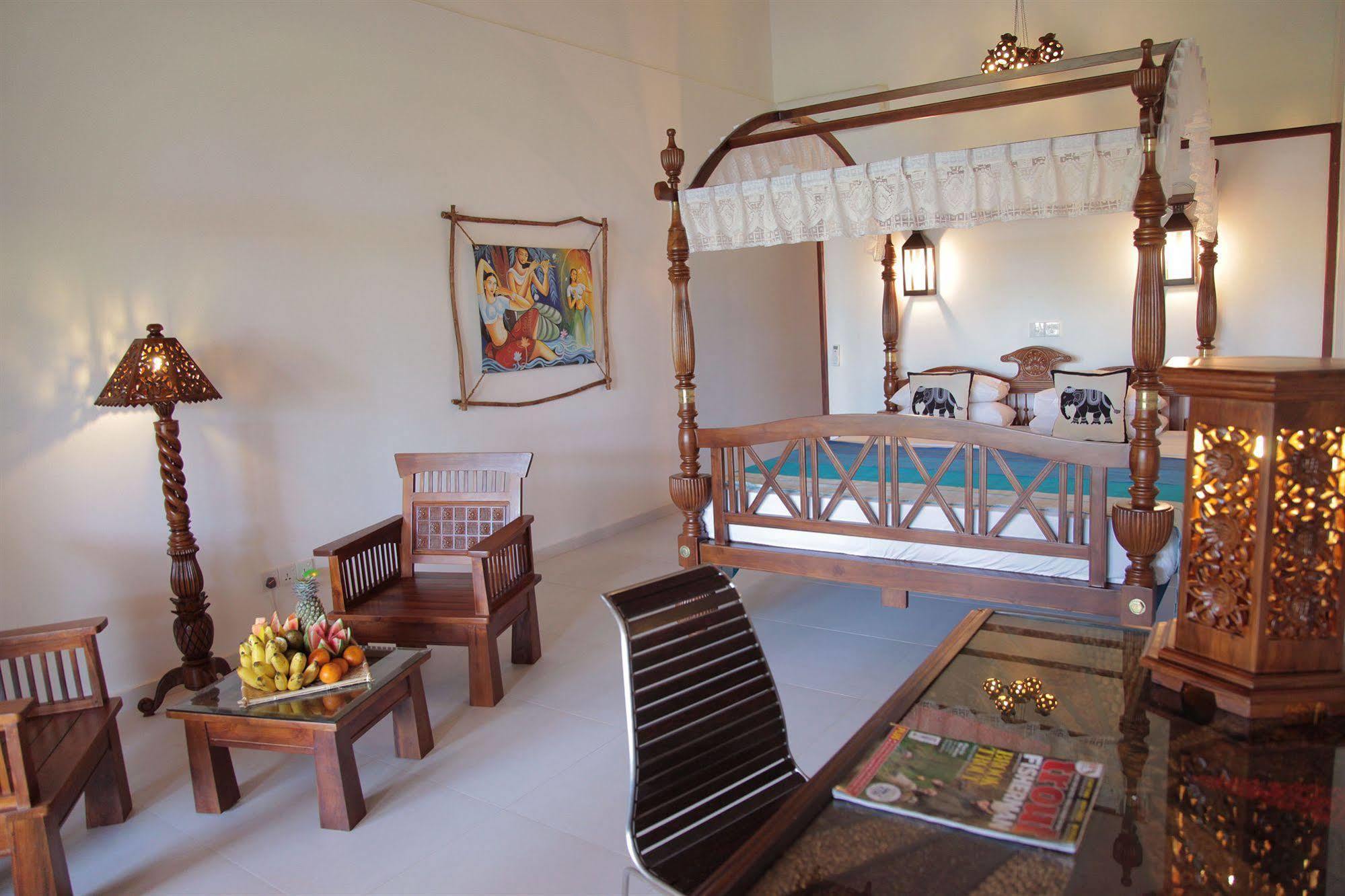 Wunderbar Beach Hotel Bentota Exterior photo